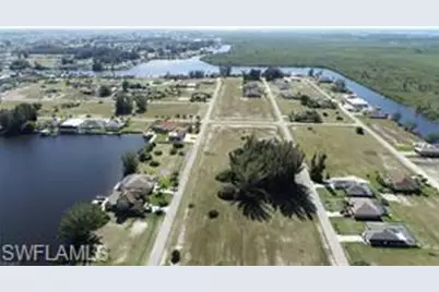 2825 NW 45th Pl, Cape Coral, FL 33993 - Photo 4