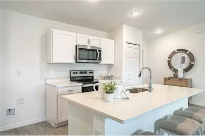 337 NE 30th St, Cape Coral, FL 33909 - Photo 2