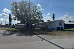 200 Florida Ln NW, Moore Haven, FL 33471 - Photo 16