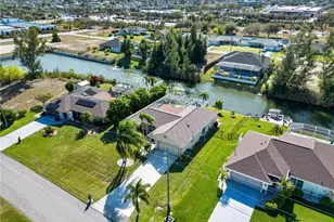 836 SW 23rd St, Cape Coral, FL 33991 - Photo 38