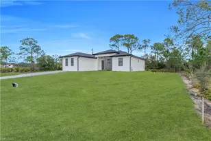 301 E 17th St, Lehigh Acres, FL 33972 - Photo 4