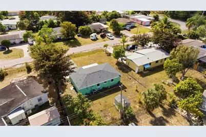 2431 Hunter Ter, Fort Myers, FL 33901 - Photo 6