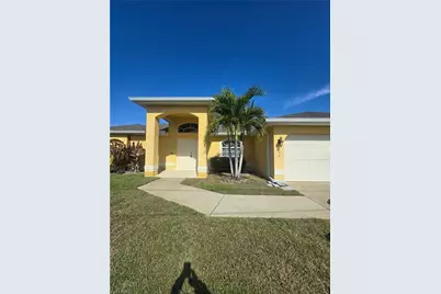 137 SE 16th St, Cape Coral, FL 33990 - Photo 4