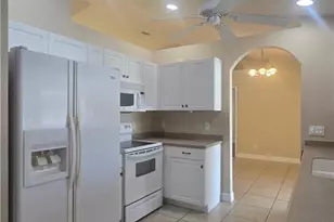 137 SE 16th St, Cape Coral, FL 33990 - Photo 12