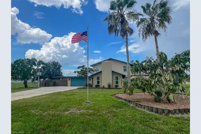 195 E Mariana Ave, North Fort Myers, FL 33917 - Photo 2