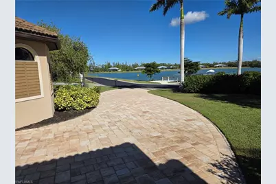 2406 Kismet Lakes Ln, Cape Coral, FL 33993 - Photo 6