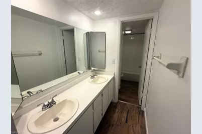 1406 Park Shore Cir #3, Fort Myers, FL 33901 - Photo 14