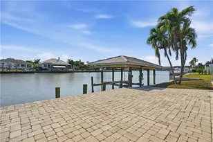 380 Conners Ave, Naples, FL 34108 - Photo 2