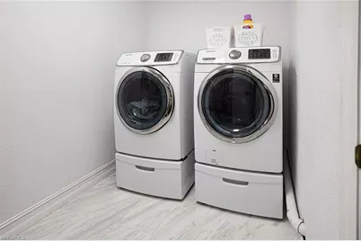 2816 NE 6th Pl, Cape Coral, FL 33909 - Photo 18