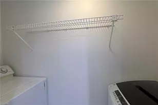 1526 Park Meadows Dr, Fort Myers, FL 33907 - Photo 12