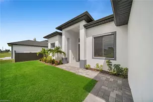 3543 NE 14th Pl, Cape Coral, FL 33909 - Photo 4
