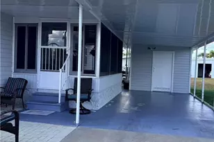 622 Vista Dr, North Fort Myers, FL 33917 - Photo 32