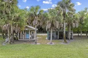 711 12th St NE, Naples, FL 34120 - Photo 24