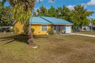 2028 Schooner Dr, Labelle, FL 33935 - Photo 2
