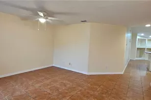 3619 SW Santa Barbara Pl, Cape Coral, FL 33914 - Photo 2