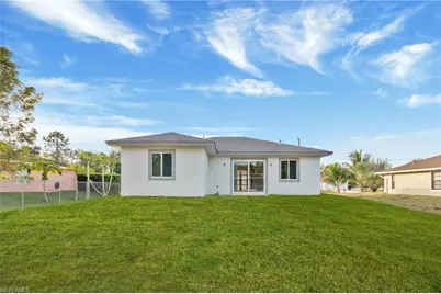 719 Little Rock St E, Lehigh Acres, FL 33974 - Photo 34