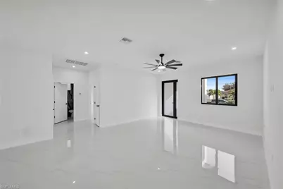 1810 NE 6th Pl, Cape Coral, FL 33909 - Photo 10