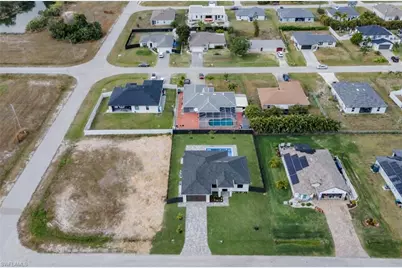 1810 NE 6th Pl, Cape Coral, FL 33909 - Photo 30