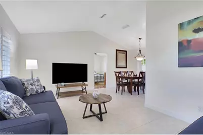 5 SE 20th Pl, Cape Coral, FL 33990 - Photo 4