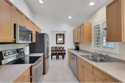 5 SE 20th Pl, Cape Coral, FL 33990 - Photo 10