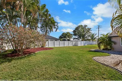 5 SE 20th Pl, Cape Coral, FL 33990 - Photo 32