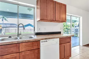 209 SW 10th Terrace, Cape Coral, FL 33991 - Photo 8