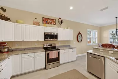 8906 Dartmoor Way, Fort Myers, FL 33908 - Photo 12