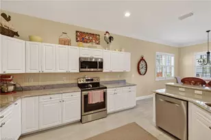 8906 Dartmoor Way, Fort Myers, FL 33908 - Photo 12