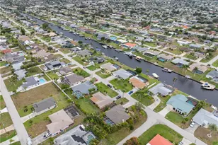 1125 SE 32nd St, Cape Coral, FL 33904 - Photo 36