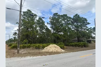 706 W 17th St, Lehigh Acres, FL 33972 - Photo 6