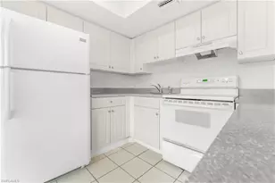 2927 SE 15th Pl, Cape Coral, FL 33904 - Photo 14