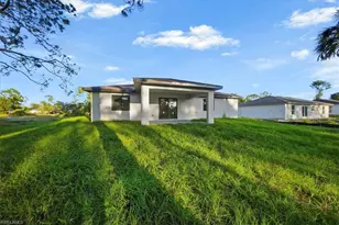 728 Brazos St E, Lehigh Acres, FL 33974 - Photo 22