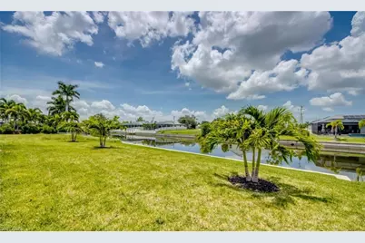 326 SW 31st Ter, Cape Coral, FL 33914 - Photo 46