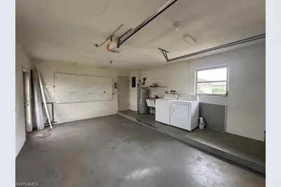 1727 Cornwallis Pkwy, Cape Coral, FL 33904 - Photo 20