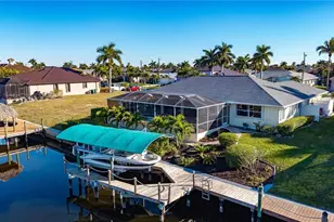 2815 SW 37th Terrace, Cape Coral, FL 33914 - Photo 2