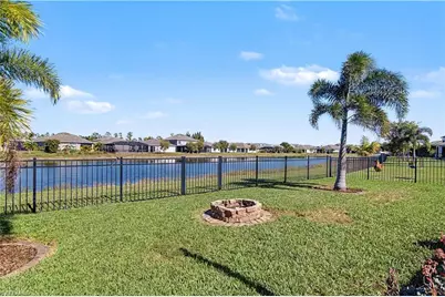 2613 Manzilla Ln, Cape Coral, FL 33909 - Photo 26