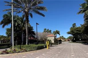 12112 Country Day Cir, Fort Myers, FL 33913 - Photo 32