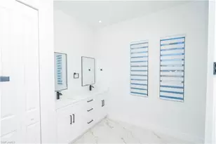 1140 Eclipse St E, Lehigh Acres, FL 33974 - Photo 12