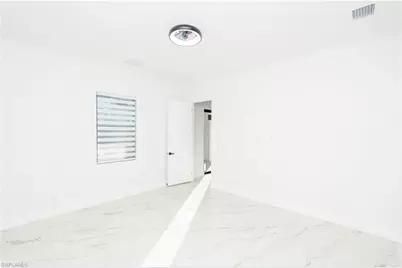 1140 Eclipse St E, Lehigh Acres, FL 33974 - Photo 10