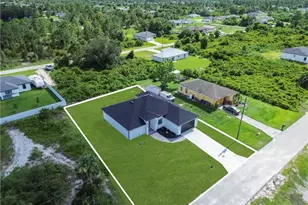 3105 63rd St W, Lehigh Acres, FL 33971 - Photo 32