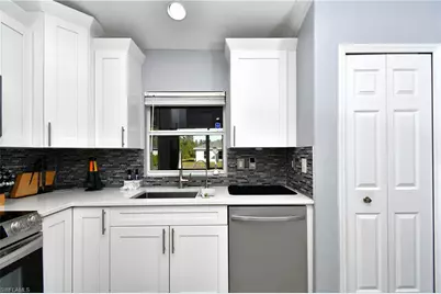 3414 40th St SW, Lehigh Acres, FL 33976 - Photo 10