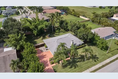 140 SE 8th St, Cape Coral, FL 33990 - Photo 40