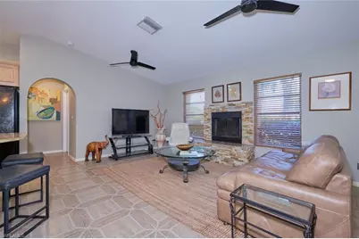 140 SE 8th St, Cape Coral, FL 33990 - Photo 4