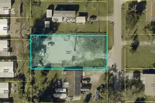 2811 Winona Dr, North Fort Myers, FL 33917 - Photo 1