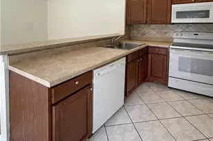 9701 Galley Ct, Fort Myers, FL 33919 - Photo 16