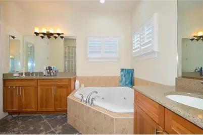 109 Montrose Dr, Fort Myers, FL 33919 - Photo 22