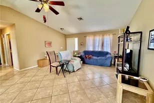 214 NE 9th Ct, Cape Coral, FL 33909 - Photo 1
