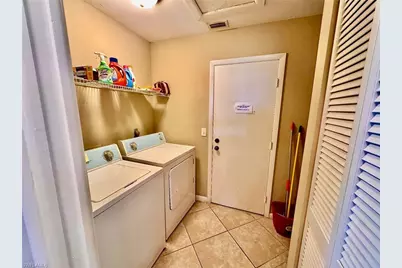 214 NE 9th Ct, Cape Coral, FL 33909 - Photo 12