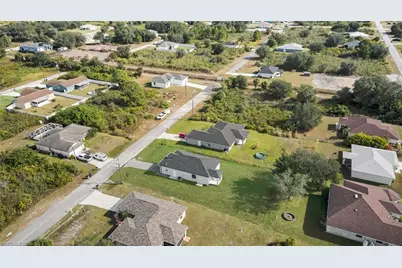 347 Columbus Blvd S, Lehigh Acres, FL 33974 - Photo 14