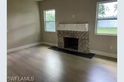 466 Wilma Ave, Fort Myers, FL 33905 - Photo 8